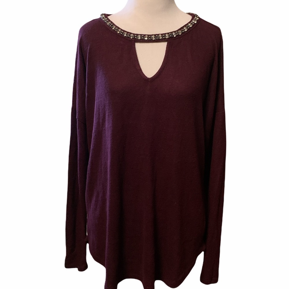 Jennifer Lopez wine color soft tunic jewel sweater